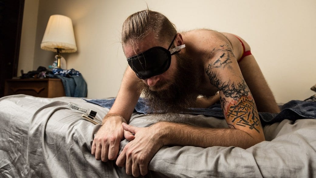 How I learned to bottom as an anonymous manhole