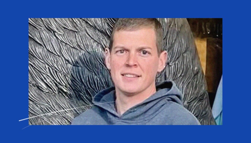 This lesbian service member was discriminated against for not wearing makeup. She’s suing